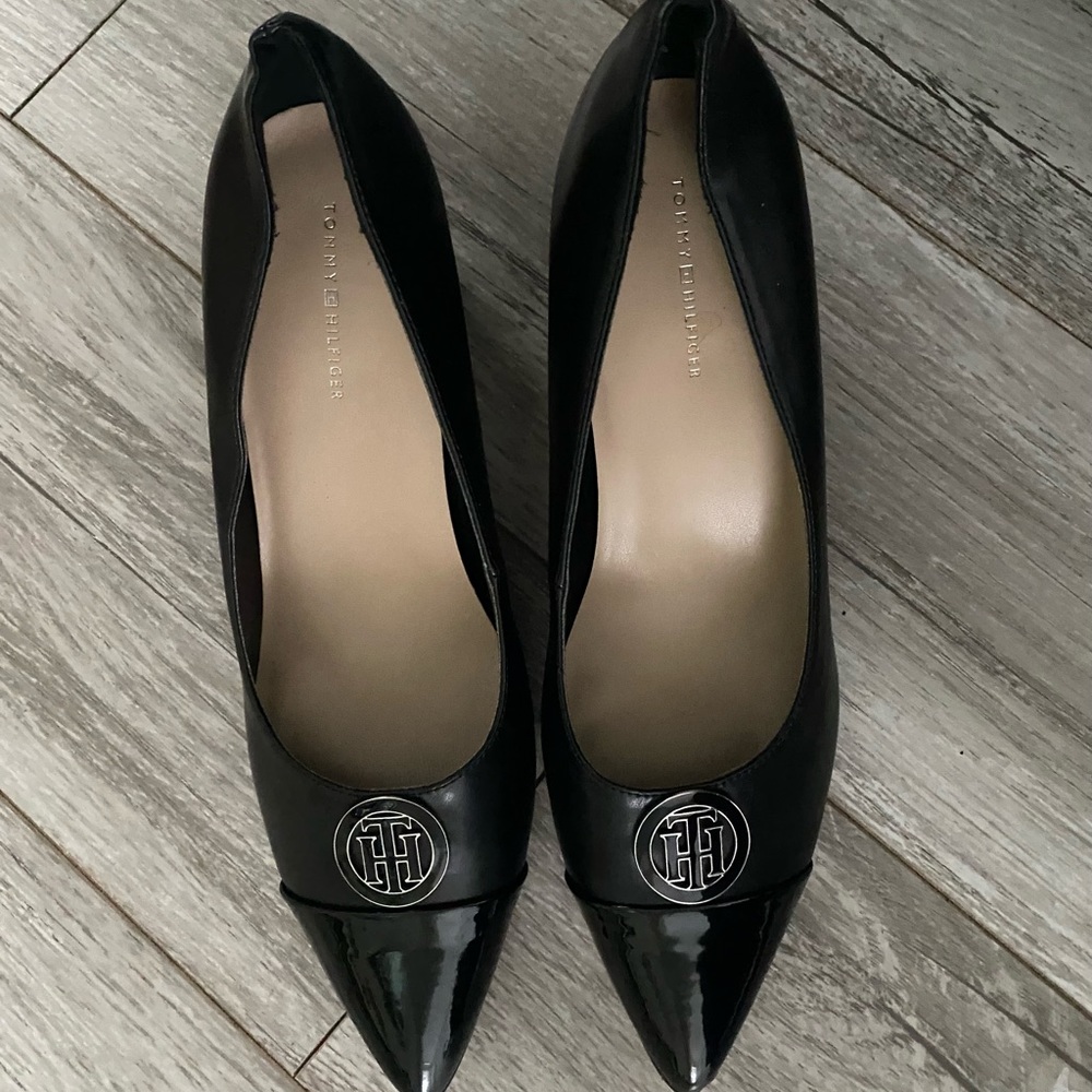 Tommy Hilfiger women’s shoes